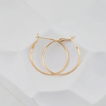 Load image into Gallery viewer, 10PCS 18K Gold Plated Round Hoop Earring, Huggie Hoops Earring Parts, Spring Ear Hoops, 30mm, hoop earrings Z102