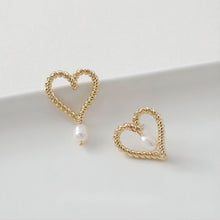 Load image into Gallery viewer, Gold Vintage Heart Earring Post, 24mm, S925 Silver Ear Pin Nickel Free Earrings, Ear Stud Loop, Hypoallergenic Earring Findings GE005