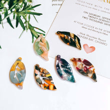 Load image into Gallery viewer, 10PCS Leave Pendant, Acetic Acid, Acetate Leaf Pendant, 10 Colors You Choose, Leaf Charm, Earring Finding MY114