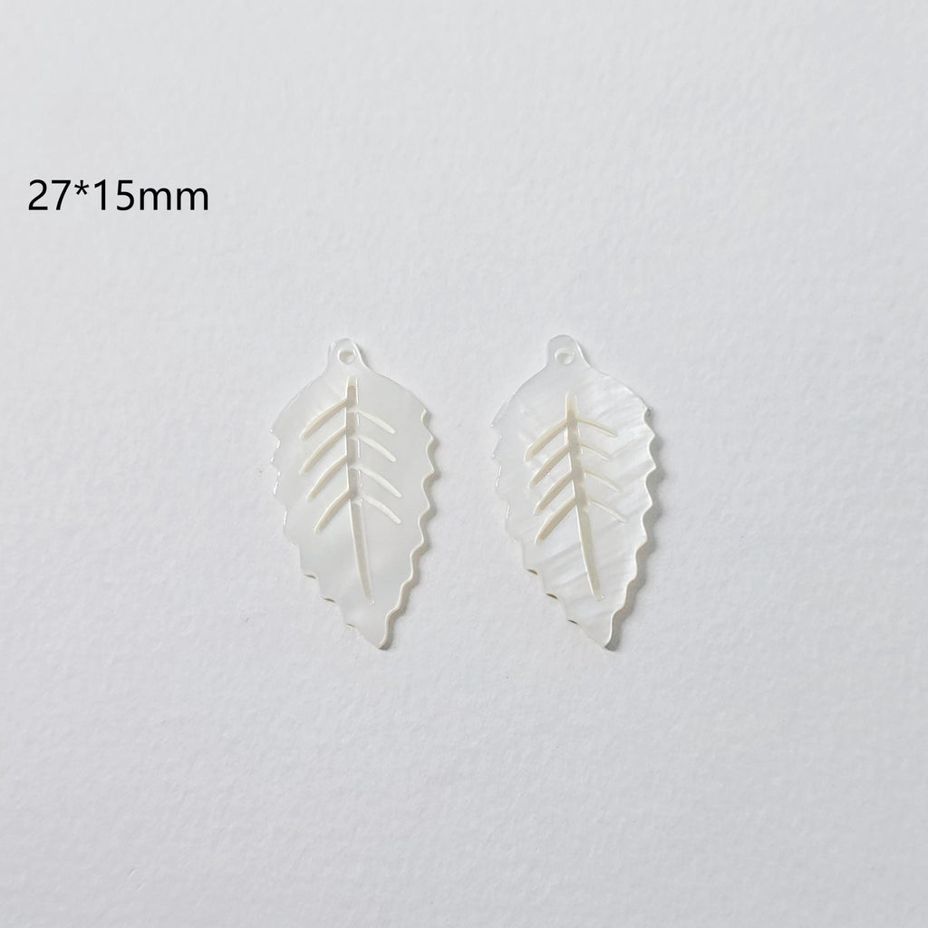 10 colgantes de concha en forma de hoja, dijes de concha, accesorios para aretes y bisutería RY056