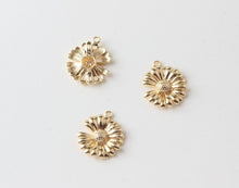 Load image into Gallery viewer, Flower Charm, 18K Gold Plated, Flower Pendant, Necklace Earring Making Charms, 18mm, Jewelry Findings ZZ084