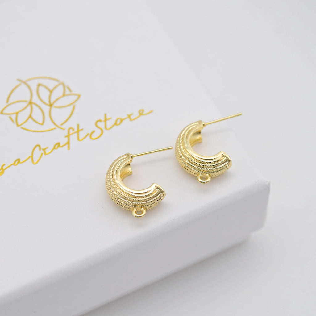 Pendientes de botón en forma de C, chapados en oro de 18 quilates, sin níquel, hipoalergénicos, D0353