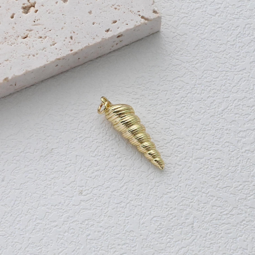 Gold Marine Life Pendant, 18k Gold Plated Brass Charm, Polish Gold Shell Pendant, Conch Pendant, Necklace Making, Jewelry Findings S1301