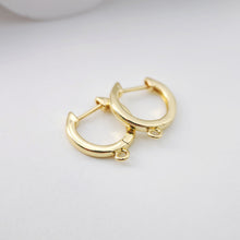 تحميل الصورة إلى عارض المعرض، 4 قطع من حلقات الأذن Huggie Hoops، حلقات أذن رافعة مطلية بالذهب عيار 18 قيراطًا، نتائج صنع الأقراط الذهبية لصنع المجوهرات D0107
