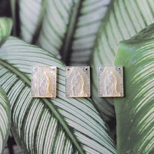 Load image into Gallery viewer, Maria White Mother-of-Pearl, MOP Shell Pendant, Engraved Maria White Nacre, Pearl Oyster, Rectangular Shell Jewelry Making Findings RY073