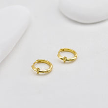 Load image into Gallery viewer, Star Ear Hoops, Round Hoops, 14mm, 18K Gold Plated Leverback Earrings, Huggie Hoops Earring D0510