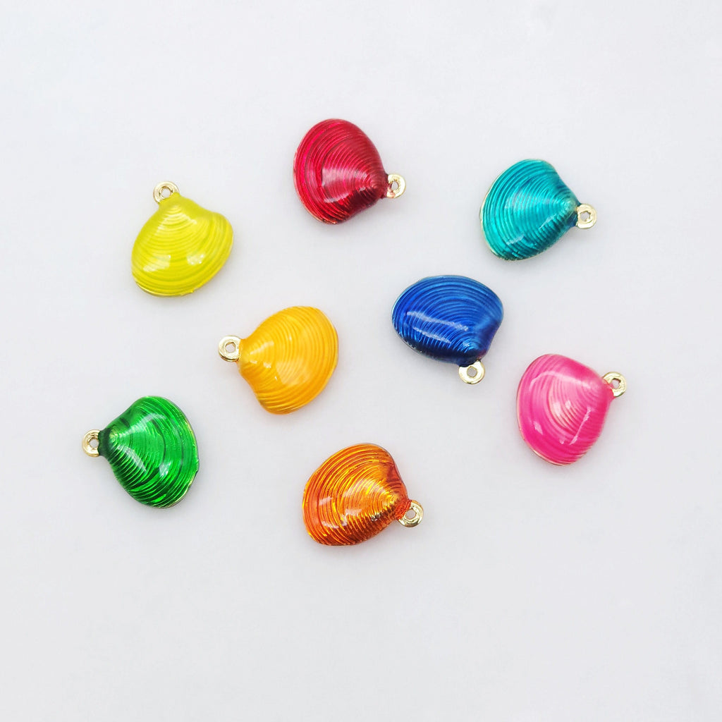 Enamel SeaShell Charms, 18K Gold Plated, Shell Pendant, Beach Charm, Necklace Making Charms, Jewelry Findings S20517