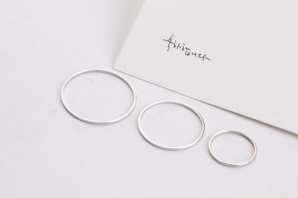 10pcs- 14K Gold Plated Circle Pendant , 8/15/20/25/30/40mm, Nickel Free Circle Charm, Connectors, DIY Jewelry Making Findings JY025