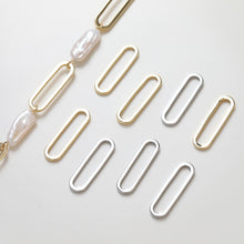 Load image into Gallery viewer, 10pcs- 14K Gold Plated Oval Pendant, 26mm, Nickel Free Circle Charm, Connectors, DIY Jewelry Making Findings GZ127-D0011