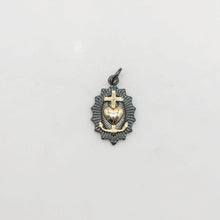 Cargar imagen en el visor de la galería, Colgante de insecto, elefante y cruz con forma de corazón, latón chapado en oro de 18 quilates/negro, dije de animal, dije para pulseras y collares, accesorios de joyería S20383