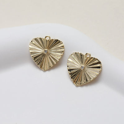 Heart Charms, Crystal Cubic Pave Heart Pendant , 14K Gold Plated, Love Charms, Bracelet Necklace Making Pendants, Jewelry Findings GZ348