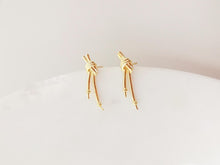 Load image into Gallery viewer, 4pcs Gold Knot Earring Post With Loop, S925 Silver Ear Pin, Nickel Free Earrings, 18K Ear Stud Loop, Tie The Knot Earring Findings ZX027