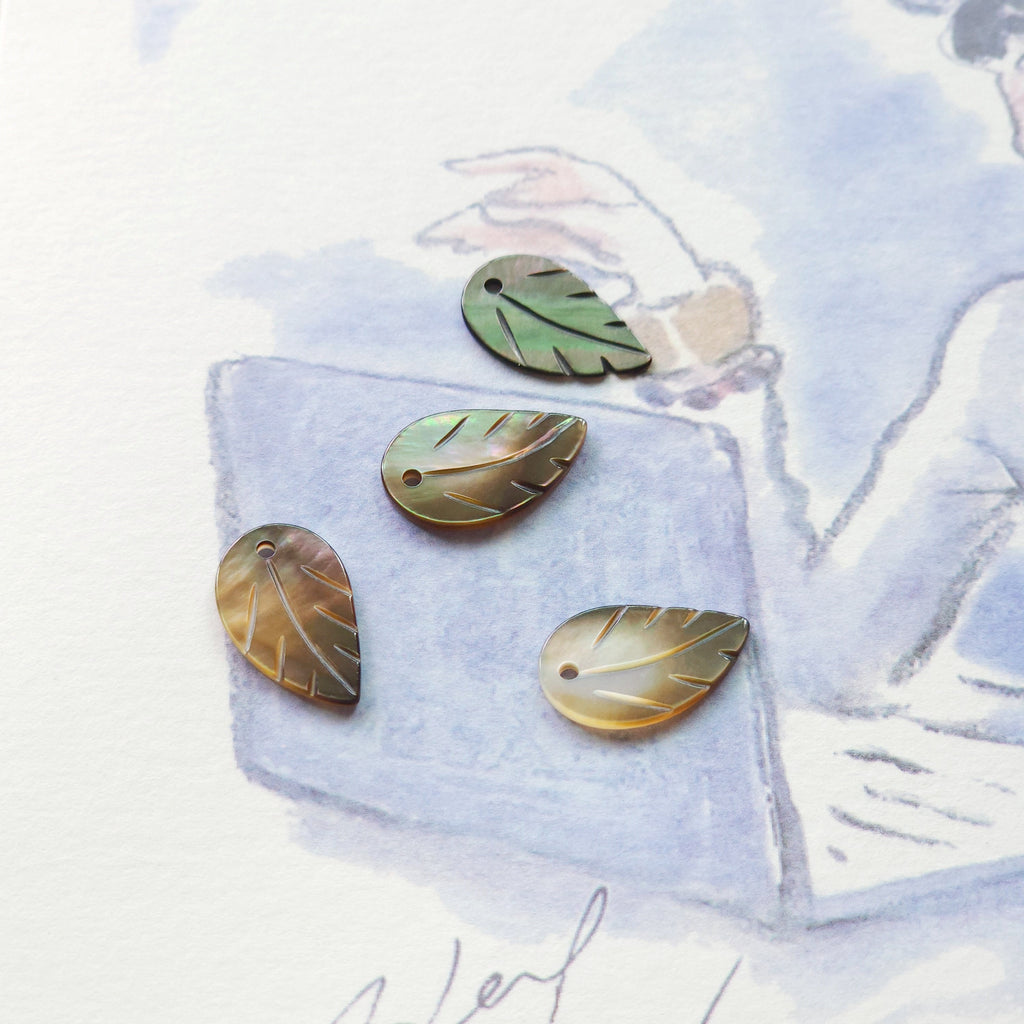 Leaf Shape Black Mother-of-Pearl, MOP Shell Pendant, Black Nacre, Shell Charm, Mother of Pearl Jewelry Making Findings RY005