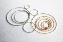 Load image into Gallery viewer, 10pcs- 14K Gold Plated Circle Pendant , 8/15/20/25/30/40mm, Nickel Free Circle Charm, Connectors, DIY Jewelry Making Findings JY025