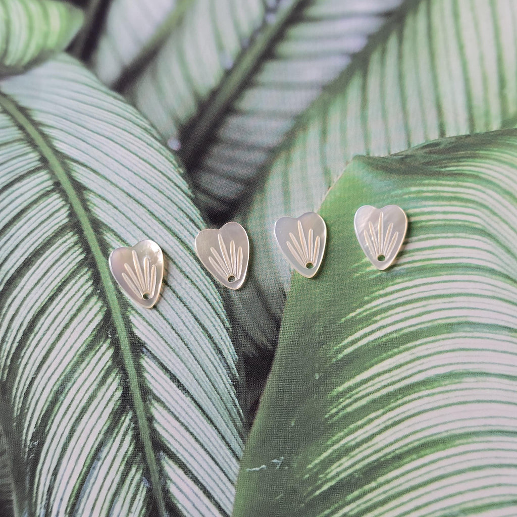 Heart White Mother-of-Pearl, MOP Shell Pendant, Shell Charm, Mother of Pearl Jewelry Making Findings RY066