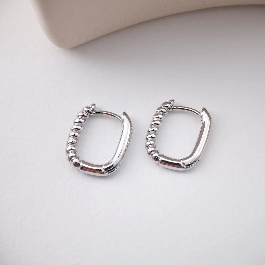 U Shape Earring Hoop, Hammered Huggie Hoops Earring Finding, Ear Hoops, 15.4*13mm, hoop earrings D0116