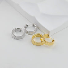 Load image into Gallery viewer, Gold Round Ear Hoops, 18K Gold/Silver Plated Leverback Earrings, Huggie Hoops Earring D0570