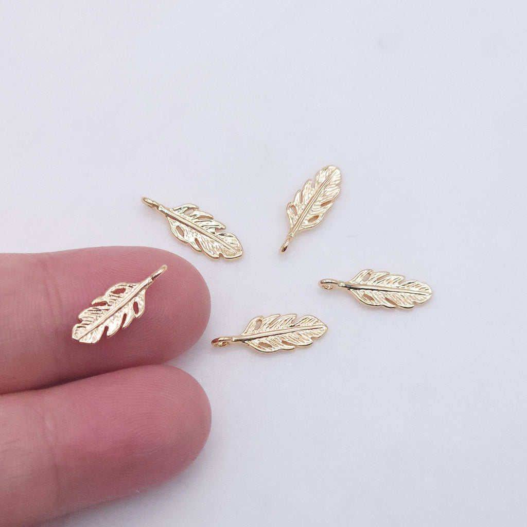 Danity Feather Pendant, 14K Gold Plated Earring Making Findings, Jewelry Findings GZ152