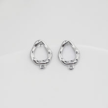 تحميل الصورة إلى عارض المعرض، قرط أذن مطروق غير منتظم، ذهب/فضة عيار 18 قيراطًا، أقراط فضة S925 خالية من النيكل، قرط أذن مع حلقة D0424