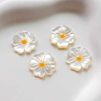 Flowers White Mother-of-Pearl, MOP Shell Pendant, Engraved White Nacre, Shell Charm, Mother of Pearl Jewelry Making Findings RY009