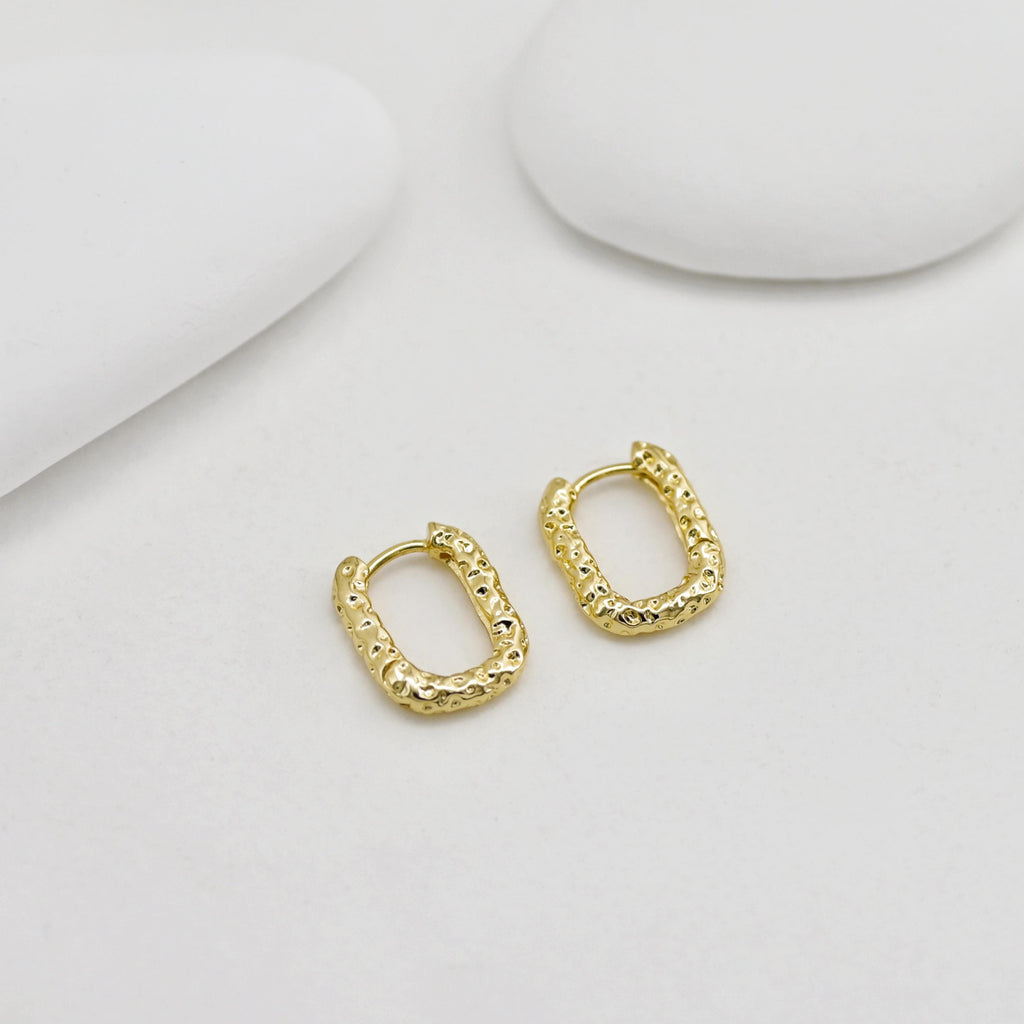 U Shape Hammered Hoop, Rectangular Hoops, 15.4mm, 18K Gold Plated Leverback Earrings, Huggie Hoops Earring D0530