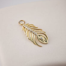 Load image into Gallery viewer, Danity Feather Pendant, Plume Charm, 18K Gold Plated Earring Making Findings, Jewelry Findings S1133