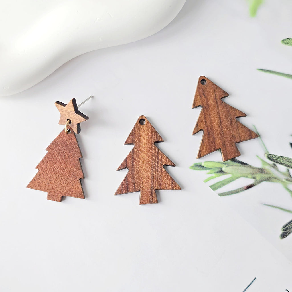 2PCS Christmas Tree Shape Wood Charms, Christmas Wooden Pendant, Reclaimed Walnut Wood, Geometric Statement Wood Earrings Diy Ideas JT1006