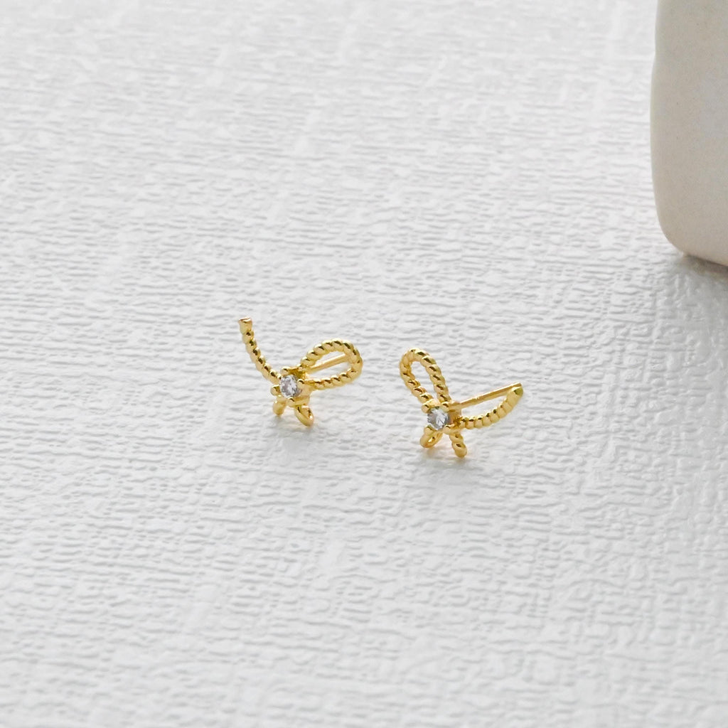 Bow Tie Earring Post With Loop, 18K Gold Plated, Green CZ Pave, Nickel Free Earrings, Bow Tie Ear Stud with Loop D0467