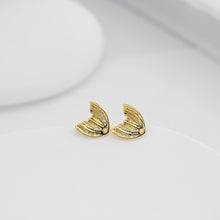 Load image into Gallery viewer, Wing Post Earrings, 11mm, Burshed Gold Earring Post, Hypoallergenic, Earring Findings, Earring Supplies D0422
