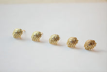 تحميل الصورة إلى عارض المعرض، أقراط أذن أنيقة على شكل صدفة/ذيل سمكة مع حلقة، من الذهب عيار 14 قيراطًا، وفضة S925، خالية من النيكل، أقراط أذن مرصعة بالصدف JJ018