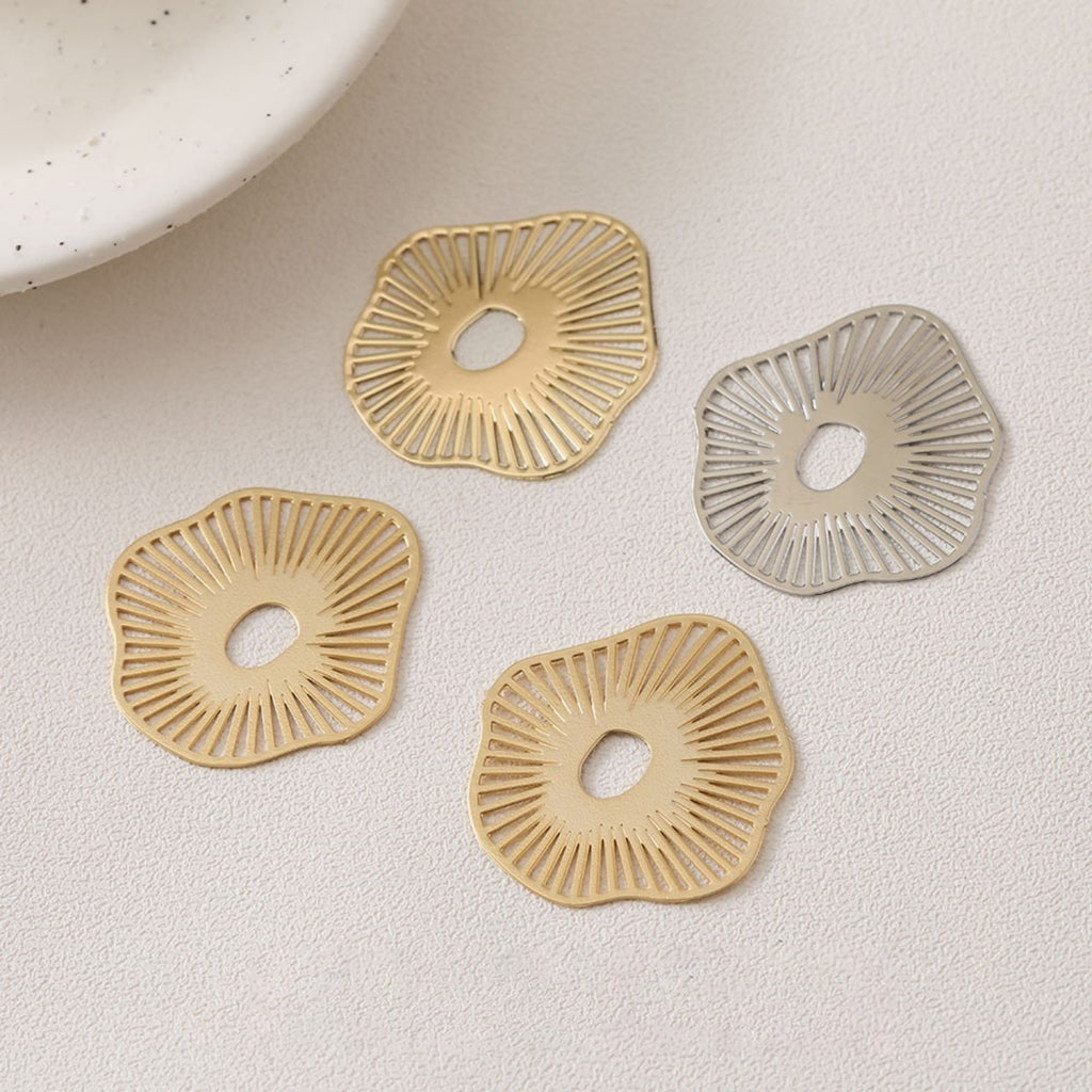 Colgante calado irregular, chapado en oro de 14 quilates, oro mate y plata, colgante para collar ZZ099