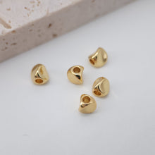 Load image into Gallery viewer, 10pcs Faceted Spacer Beads, 18K Shiny Gold Plated Square Beads, 4.5mm, Bracelet Beads, Spacer Beads, Jewelry Finding S20339