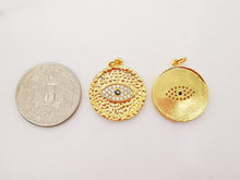 Cargar imagen en el visor de la galería, Dijes redondos martillados de ojo malvado, colgante de pavé cúbico transparente, dijes de ojo malvado chapados en oro de 18 quilates, dijes para collar, accesorios de joyería S733