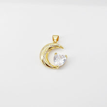 Load image into Gallery viewer, Cubic Crescent Moon Charm, 18K Gold Plated Moon Pendant, Micro CZ Pave OX Horn Charms, Jewelry Findings S20698