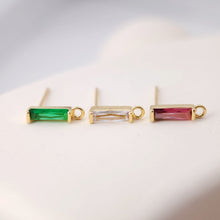 Cargar imagen en el visor de la galería, 4 pendientes rectangulares con pasadores, pavé de circonitas rojas, verdes y transparentes, de plata S925, sin níquel, chapado en oro de 18 quilates, S1194