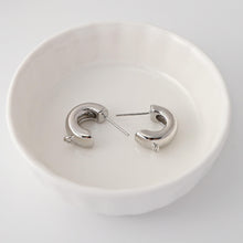 Load image into Gallery viewer, C Shape Earrings Post With Loop, 18K Gold Plated, Nickel Free, S925 Silver Pin, Ear Stud Hypoallergenic Earring Findings D0366