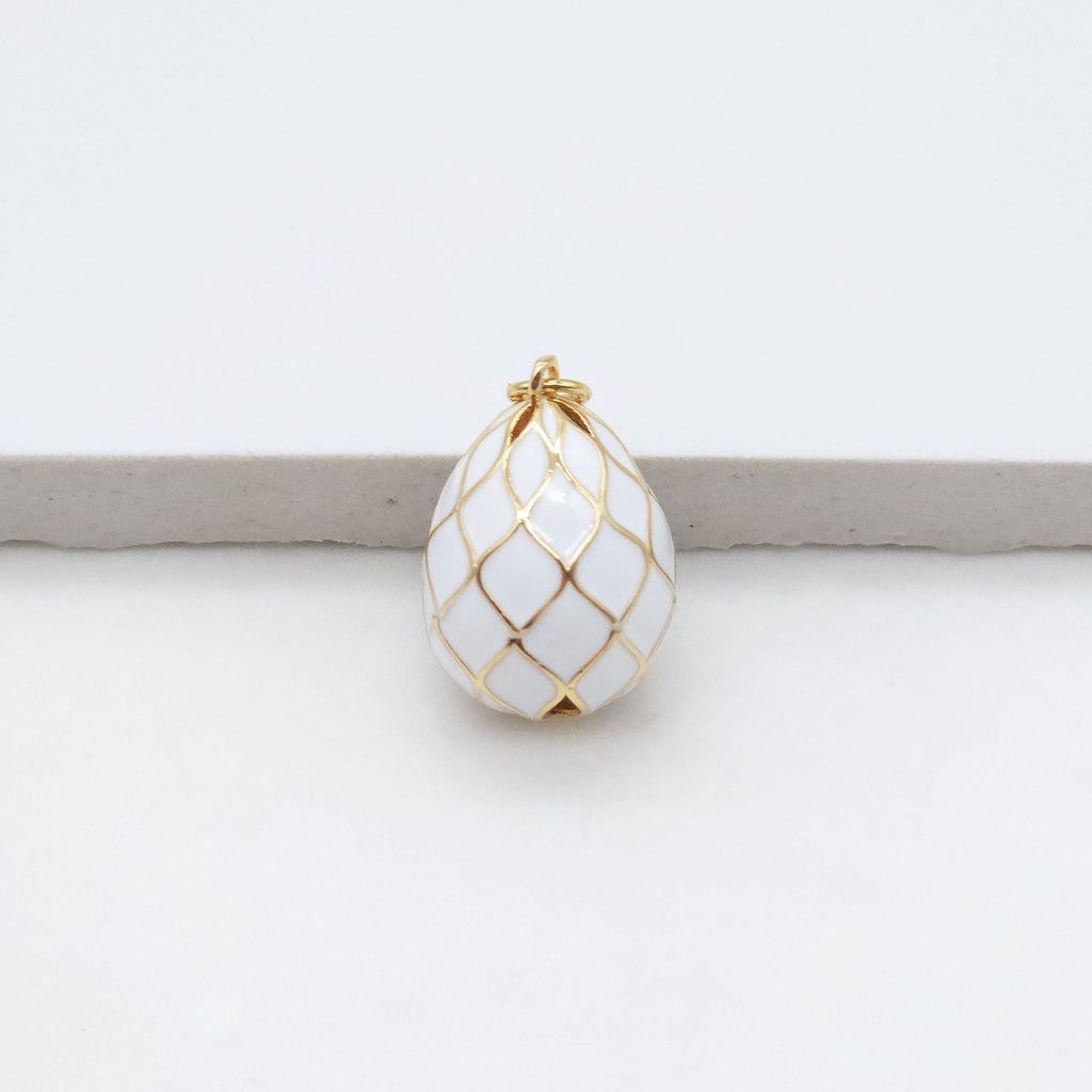 Colgante de huevo jumbo esmaltado 3D, huevo rayado, chapado en oro de 18 quilates, para pulseras, collares y accesorios de joyería S20446