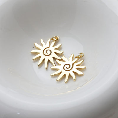 14k Gold Sun Charm, Sun With Rays Pendant, 18.4*21.6mm, Necklace Making Charm, Jewelry Findings GT024-S20673