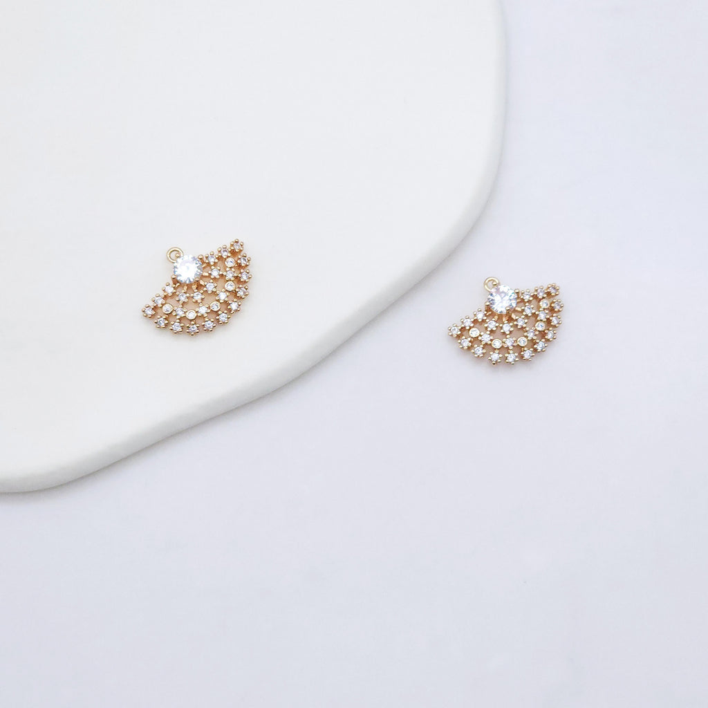 Dije de abanico con pavé de circonita cúbica, colgante de abanico de cristal de circonita cúbica, colgante para pulsera y collar, dije chapado en oro, accesorios de joyería ZR001-F107