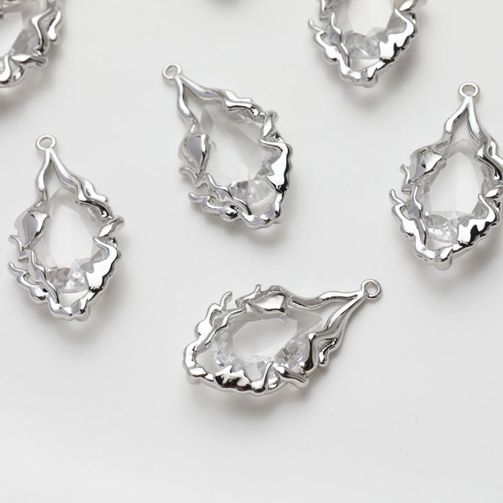 قرط غير منتظم مرصع بأحجار الزركونيا المكعبة مع حلقات، مطلي بالذهب/الفضة عيار 14 قيراطًا، دبوس فضة S925 خالٍ من النيكل، أداة تحديد القرط المضادة للحساسية GE102