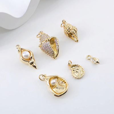 Gold Plated Seashell Charm, Seashell Pendant, 18k Gold Plated Brass, Bracelet Making, Jewelry Findings S1291