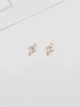 Load image into Gallery viewer, CZ Pave Leaf Connector, Cubic Zircon Crystal Leaf Charm, CZ Earring Charms, Gold Plated Brass Earring Charms, Jewelry Findings ZR008-F185