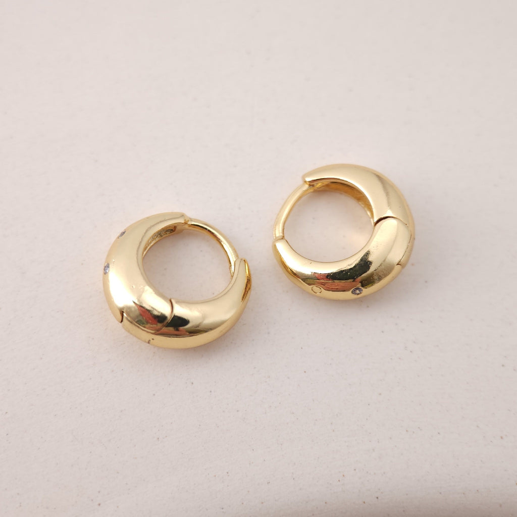 Small Gold Ear Hoops, 12*11.6mm, 18K Gold Plated Leverback Earrings, Huggie Hoops Earring S1183