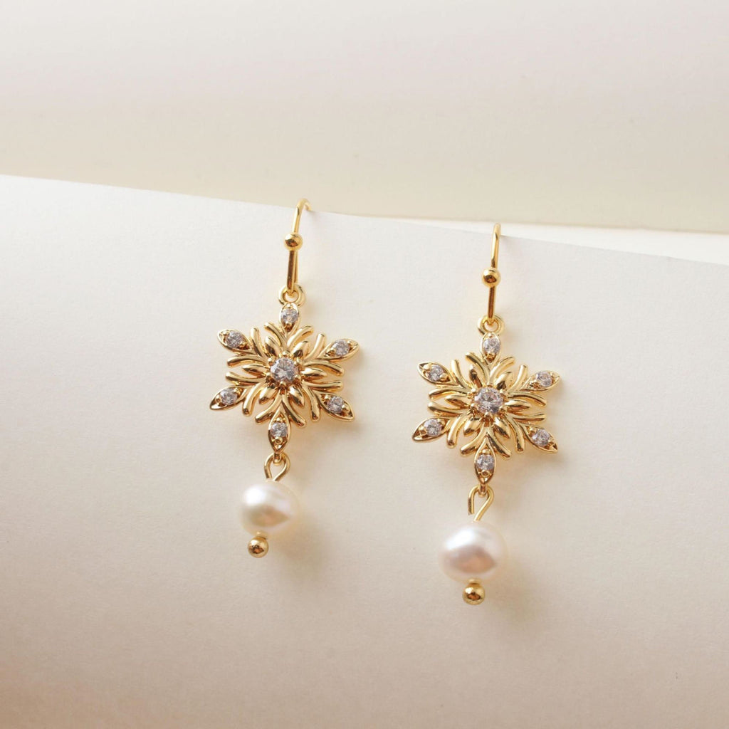 CZ Pave Moon⋆ Charm, Cubic Zircon Crystal Pendant, CZ Snowflake Charms,  Real Gold Plated Brass Earring Charms, Jewelry Findings BB037