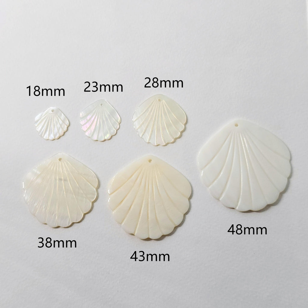 10 colgantes de concha en forma de hoja, dijes de concha, accesorios para aretes y bisutería RY058