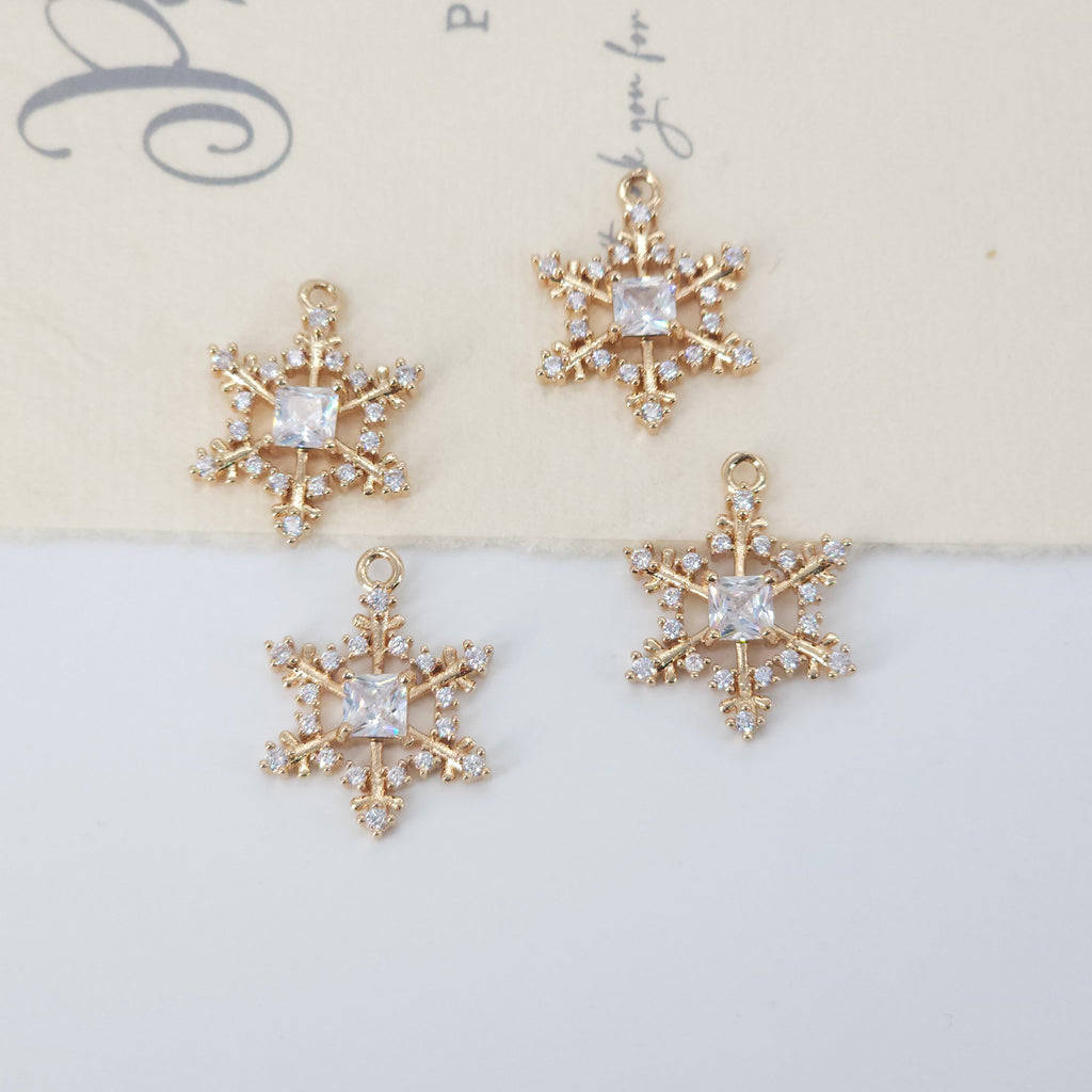 Snowflake Charm, Cubic Zircon Crystal Snowflake Pendant, CZ Earring Charms,  Real Gold Plated  Earring Charms, Jewelry Findings HL001-F057