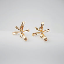 Load image into Gallery viewer, Flower Earring Post with Loop, S925 Silver Pin, 18K Real Gold Plated Brass Stud Earring With Loop, Nickel Free, Earring Finding ZX207
