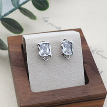 تحميل الصورة إلى عارض المعرض، قرط زركونيا غير منتظم، ذهب/فضة عيار 14 قيراط، أقراط خالية من النيكل، قرط أذن مربع الشكل مع حلقة ZX186