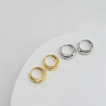 Load image into Gallery viewer, Gold Ear Hoops Pave CZ, Round Hoops, 15.6mm, 18K Gold Plated Leverback Earrings, Huggie Hoops Earring D0572