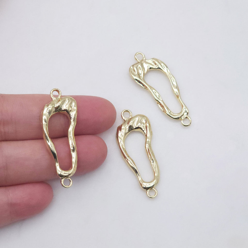 10 colgantes irregulares calados, chapados en oro de 14 quilates, colgantes de gota, colgantes para collares, accesorios para bisutería ZZ083